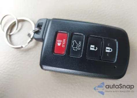 2016 Toyota Highlander Xle V6 z USA, uszkodzony, nr VIN 5TDJKRFH6GS231007